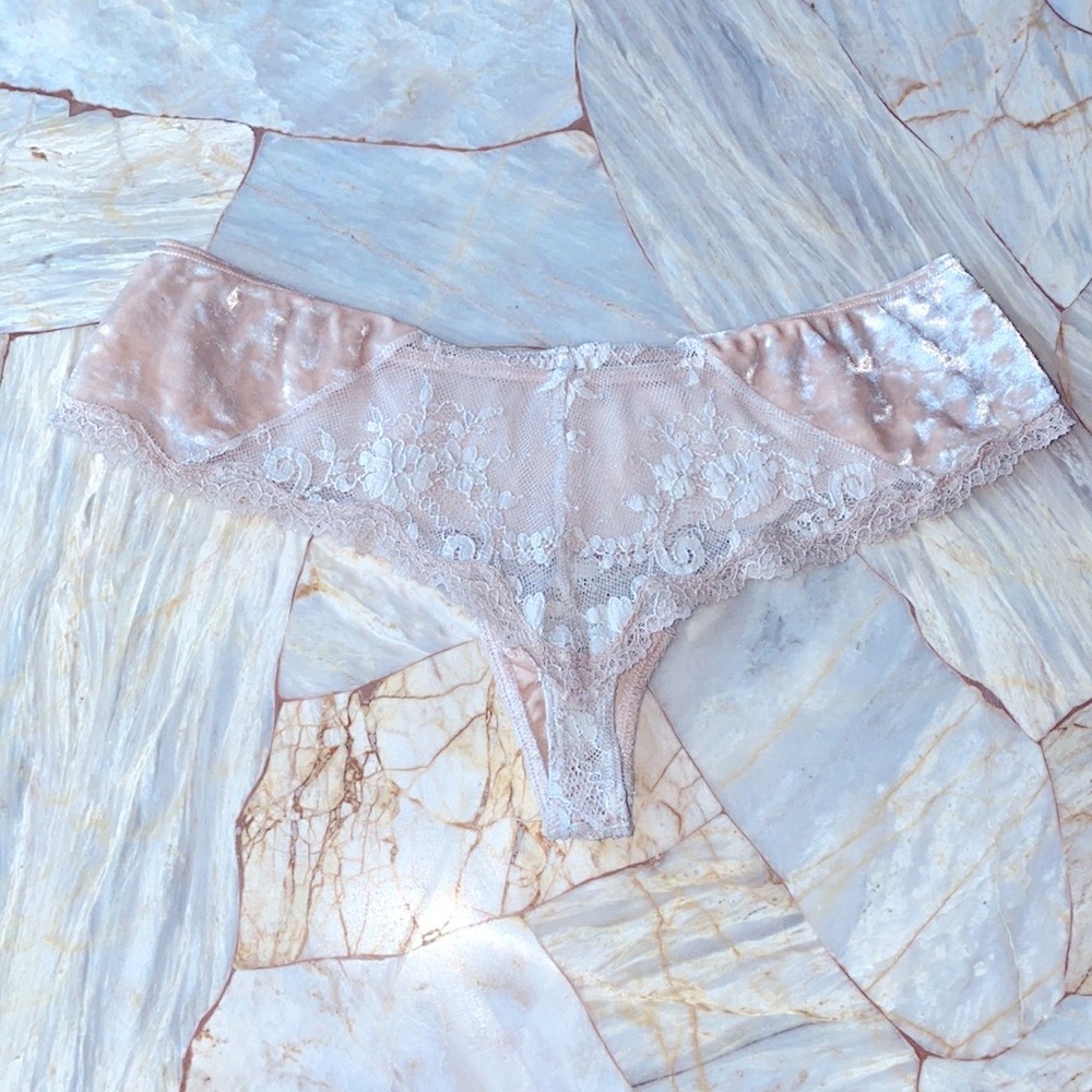 VS Beige Lace Dream‎ Angel Panty Medium